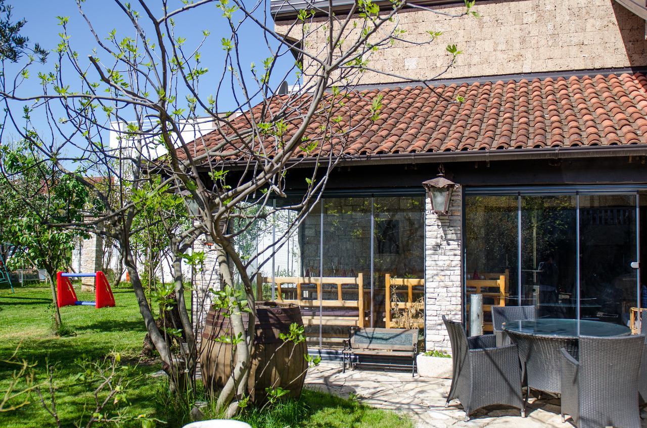 Hotel Mir Medjugorje Exterior photo